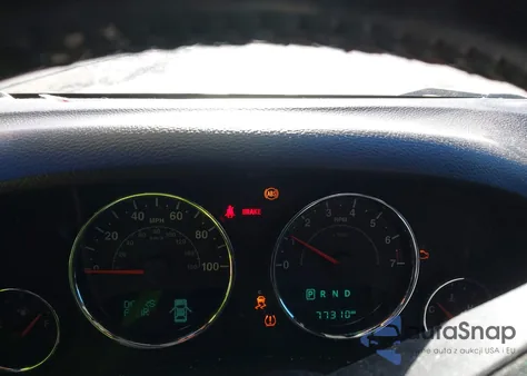 2018 Jeep Wrangler Jk Unlimited Sahara 4X4 z USA, uszkodzony, nr VIN 1C4HJWEG5JL836590